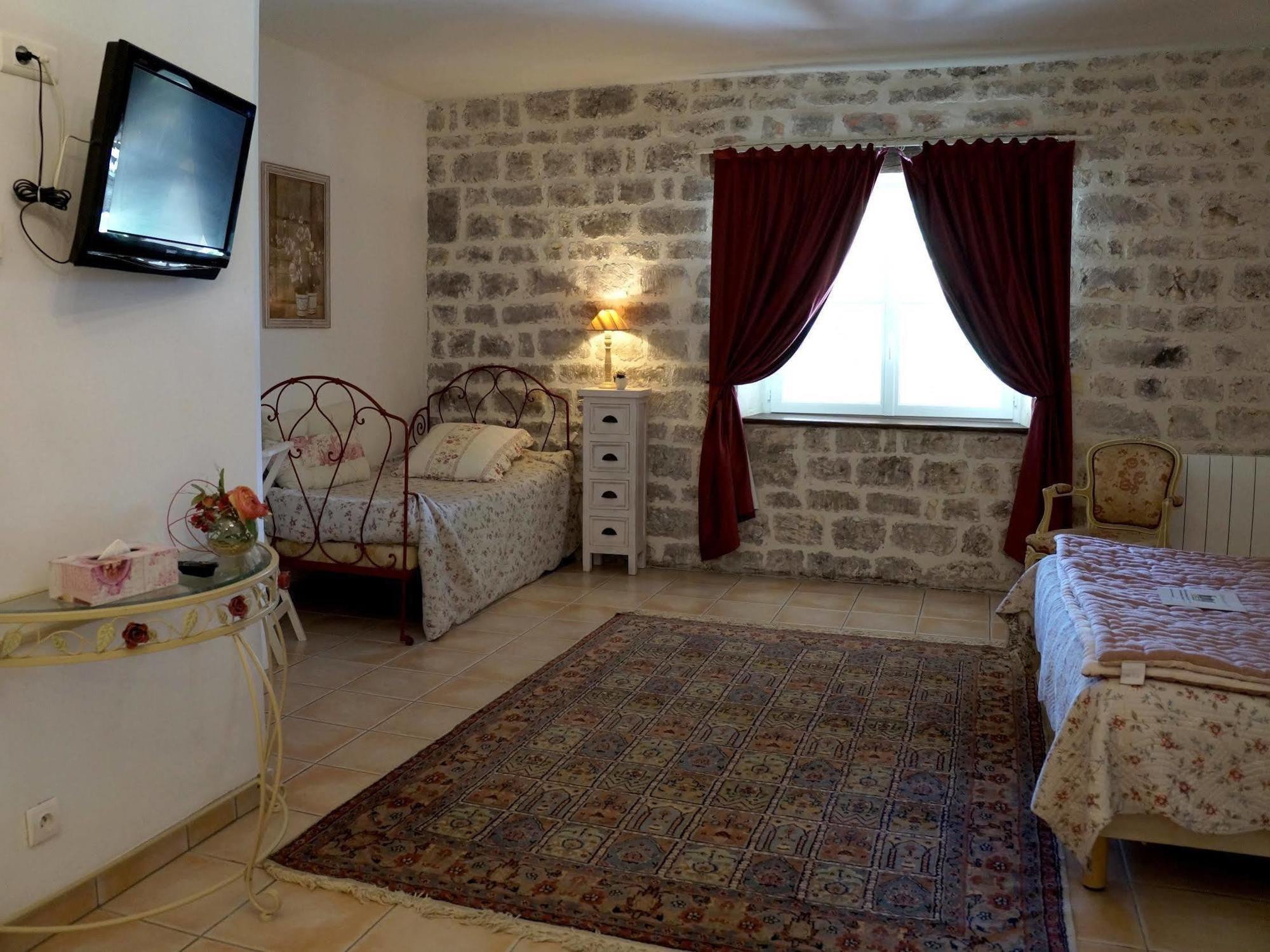 Domaine Des Chais Thenac  Экстерьер фото